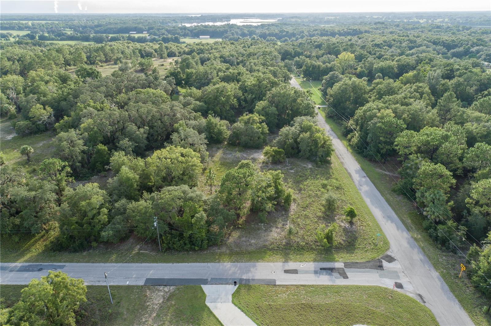 Listing photo id 16 for 11924 Belluzzi Terrace