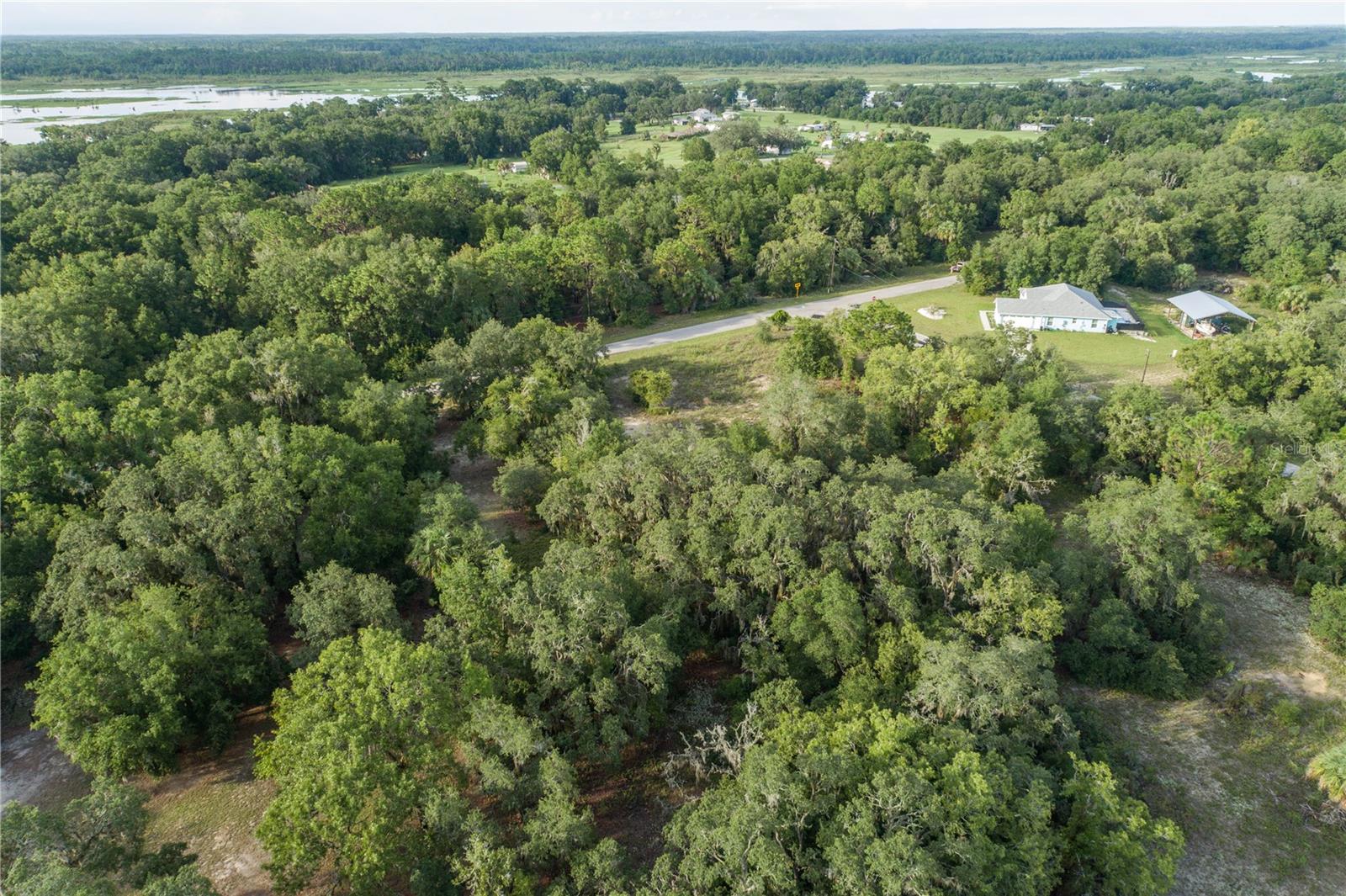 Listing photo id 19 for 11924 Belluzzi Terrace