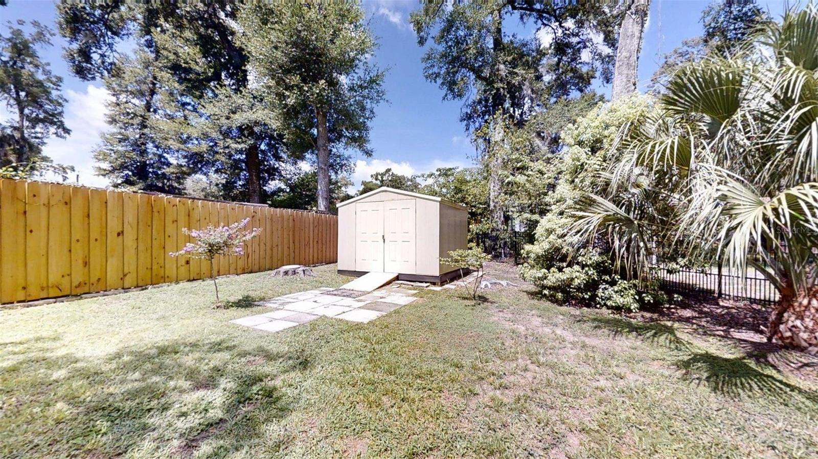 Image 13 of 68 For 3974 24th Court