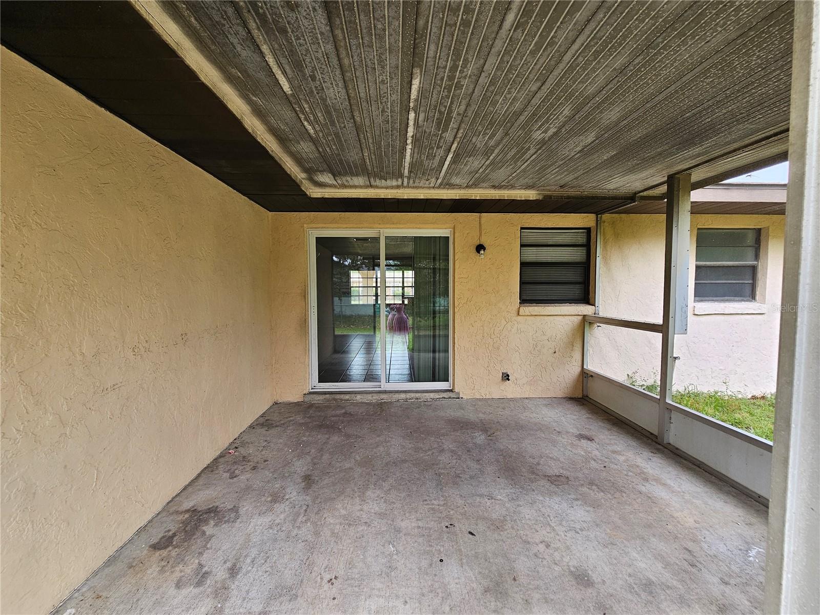Image 5 of 6 For 5140 108th Street