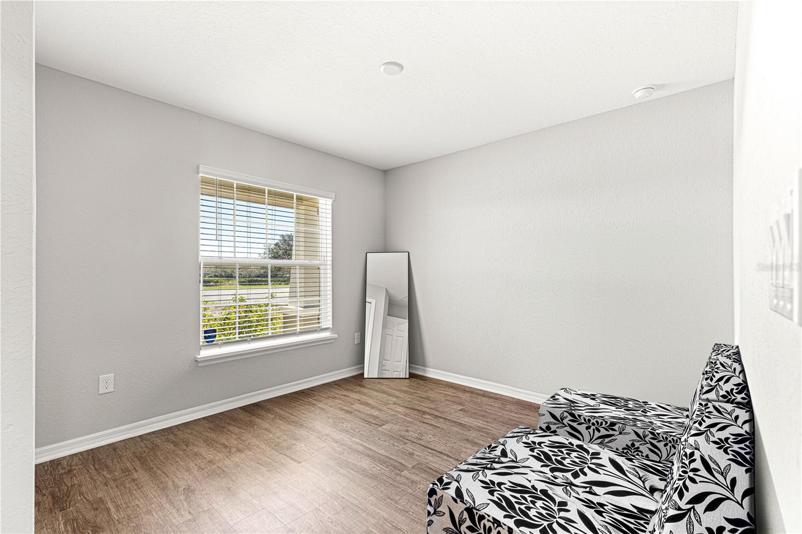 Image 11 of 53 For 4835 91st Lane