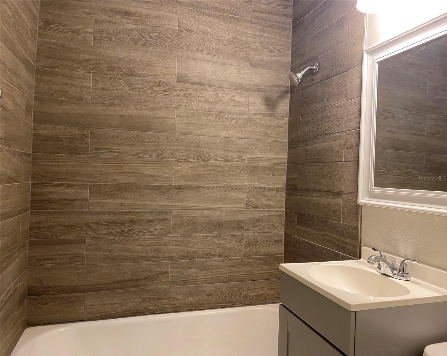 Image 4 of 4 For 430 9th Avenue