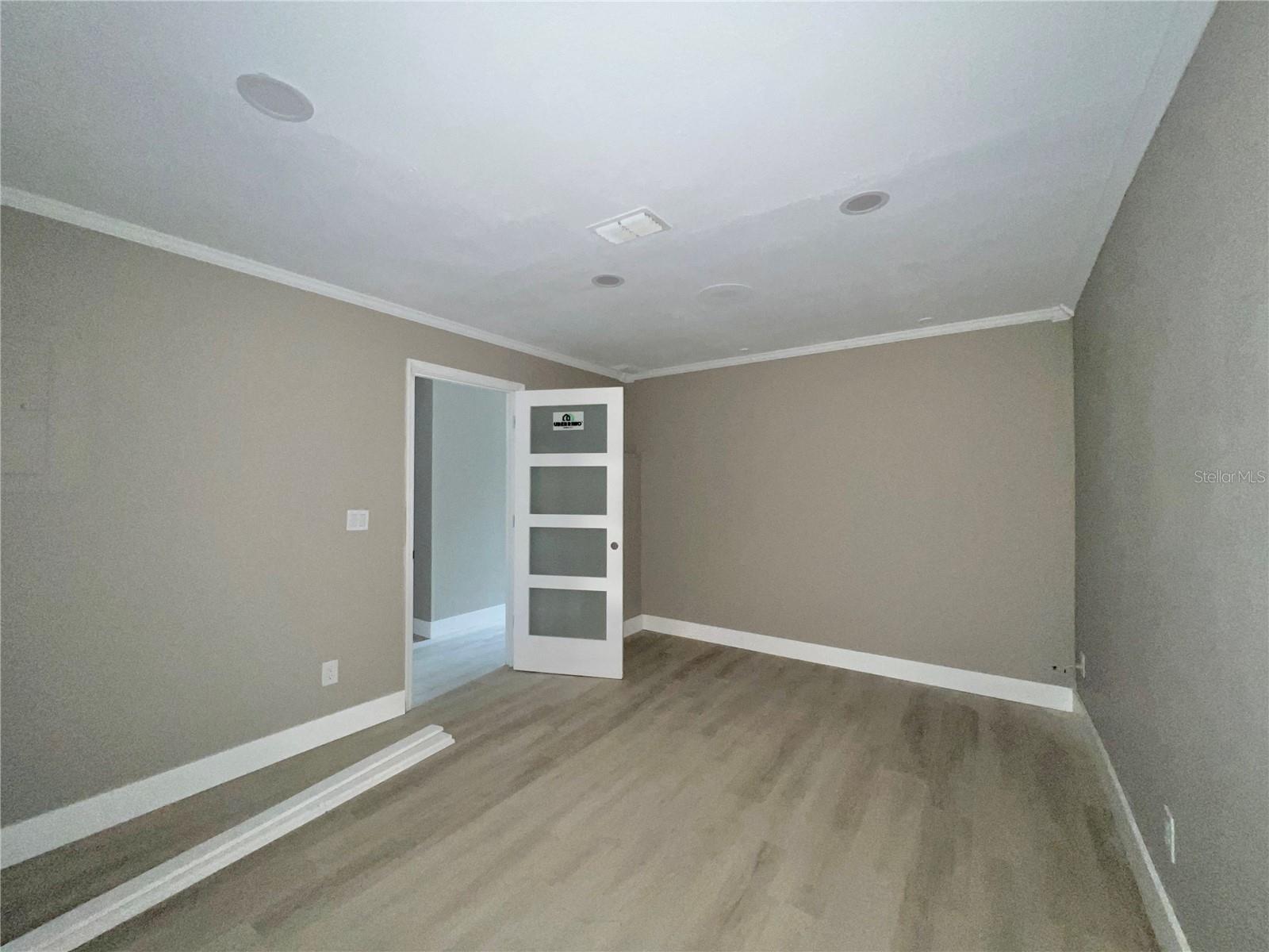 Image 11 of 16 For 2801 College Road 8