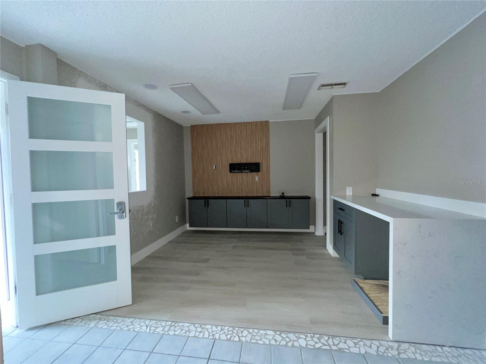 Image 7 of 16 For 2801 College Road 8