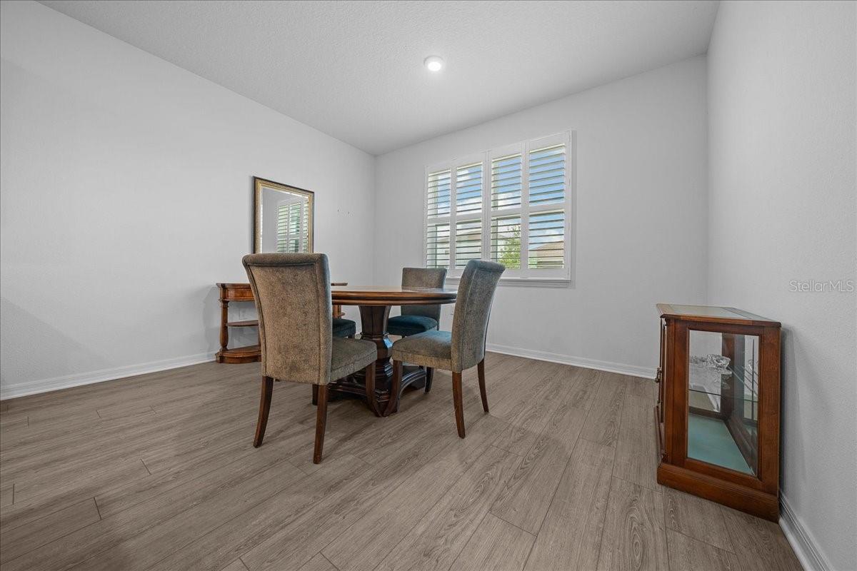 Image 16 of 74 For 6426 74th Terrace Road