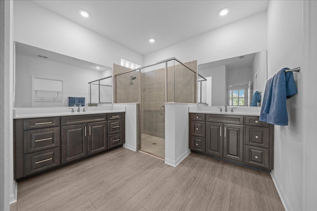 Image 31 of 74 For 6426 74th Terrace Road