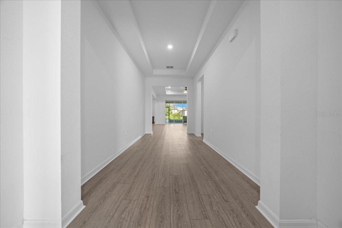 Image 4 of 74 For 6426 74th Terrace Road
