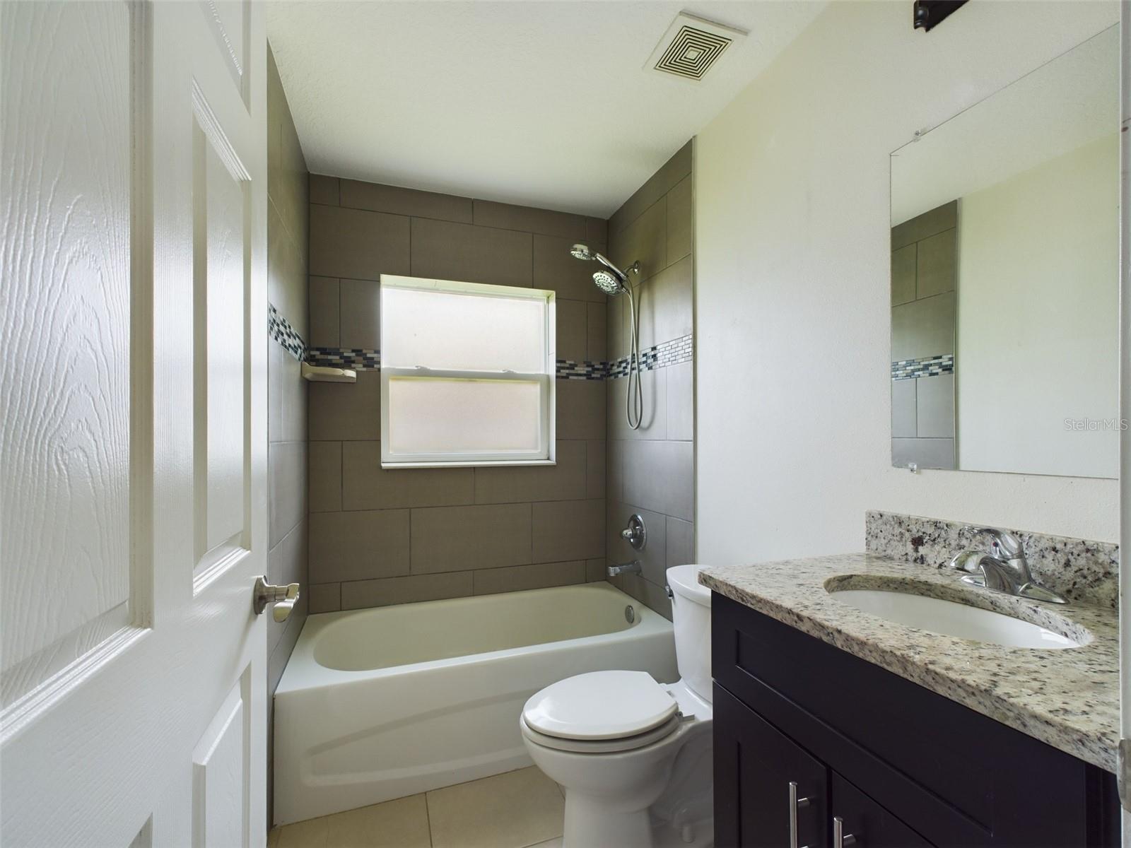 Image 8 of 12 For 13360 37th Avenue