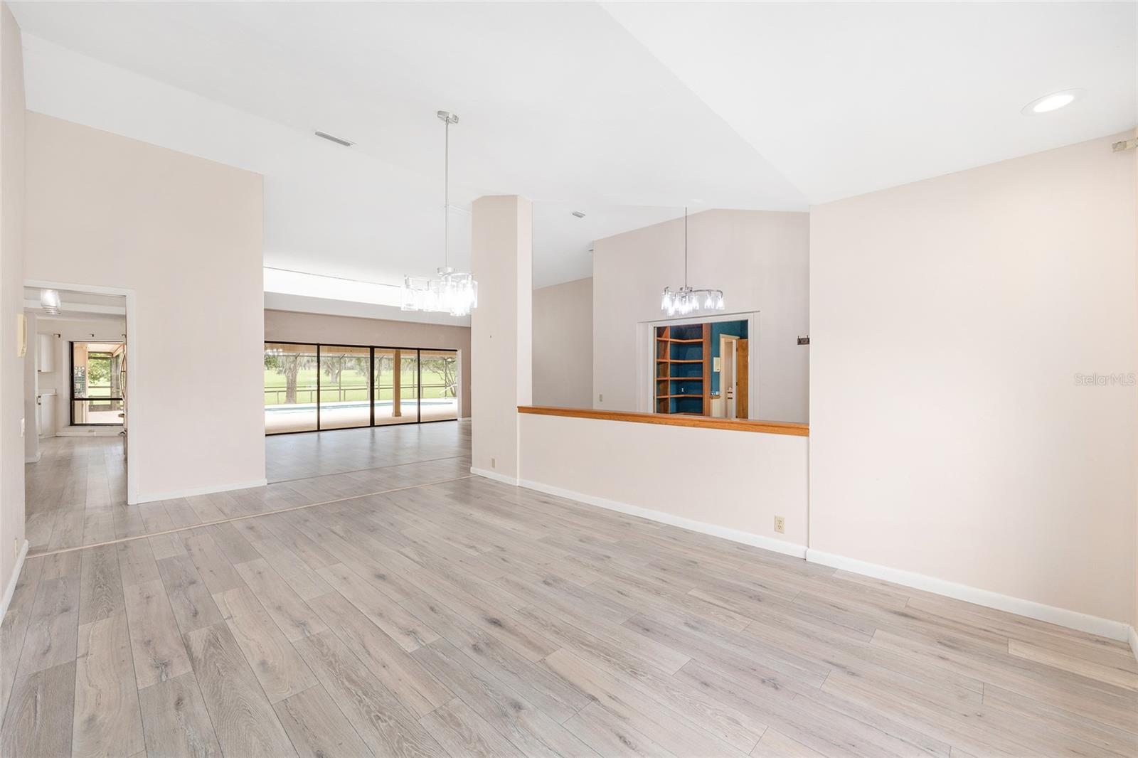 Image 26 of 91 For 4550 84th Terrace