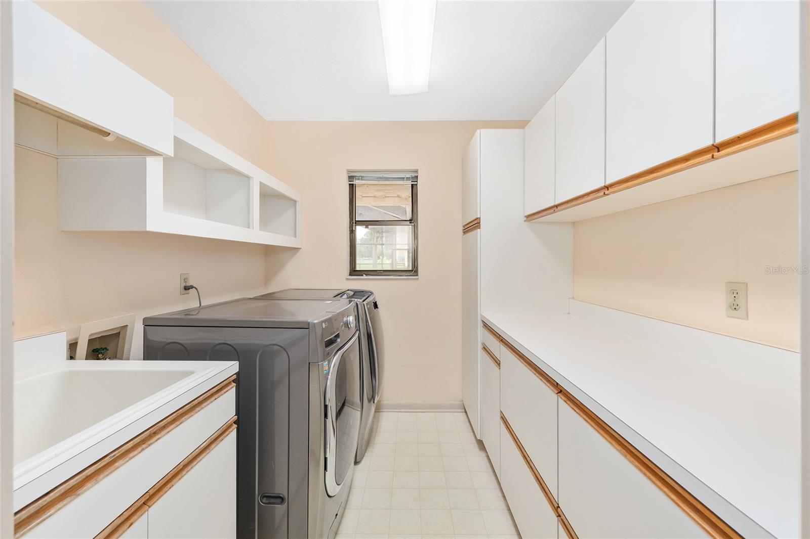 Image 48 of 91 For 4550 84th Terrace