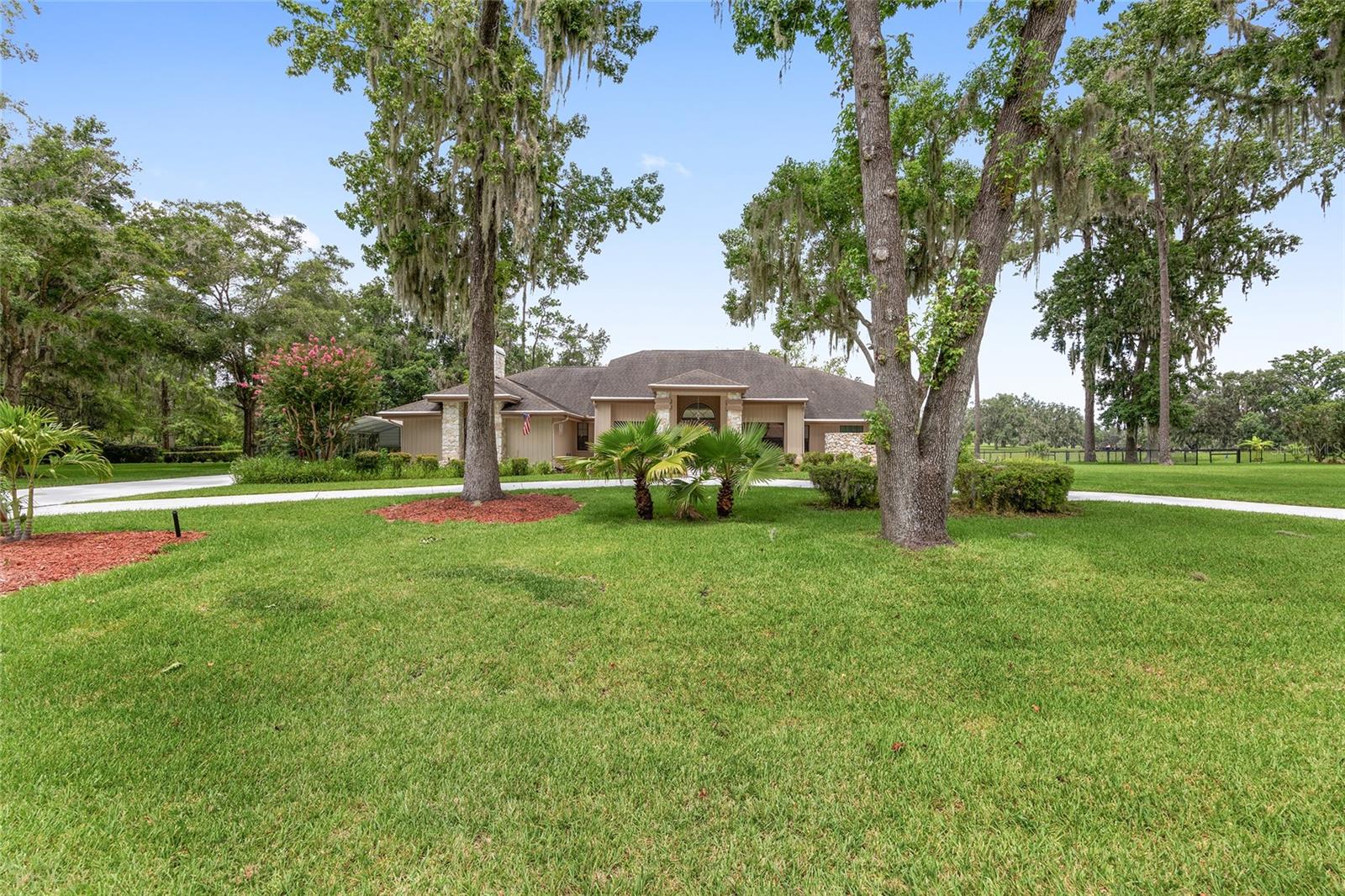 Image 5 of 91 For 4550 84th Terrace
