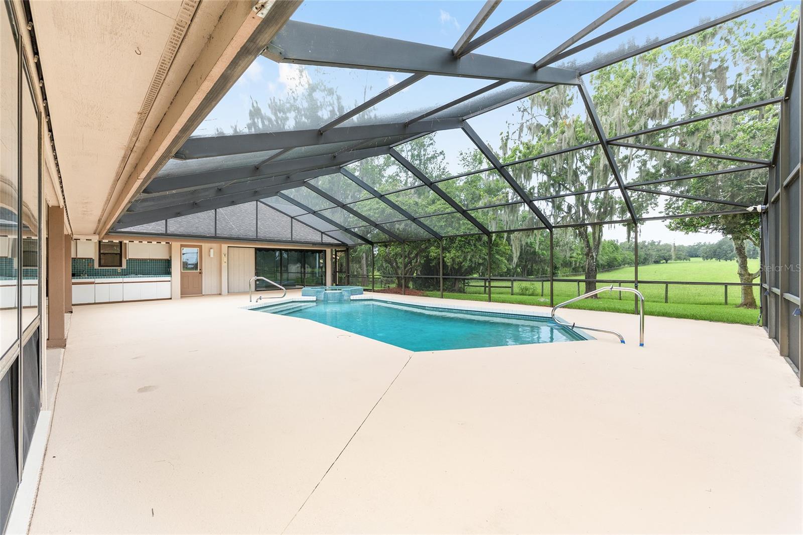 Image 65 of 91 For 4550 84th Terrace