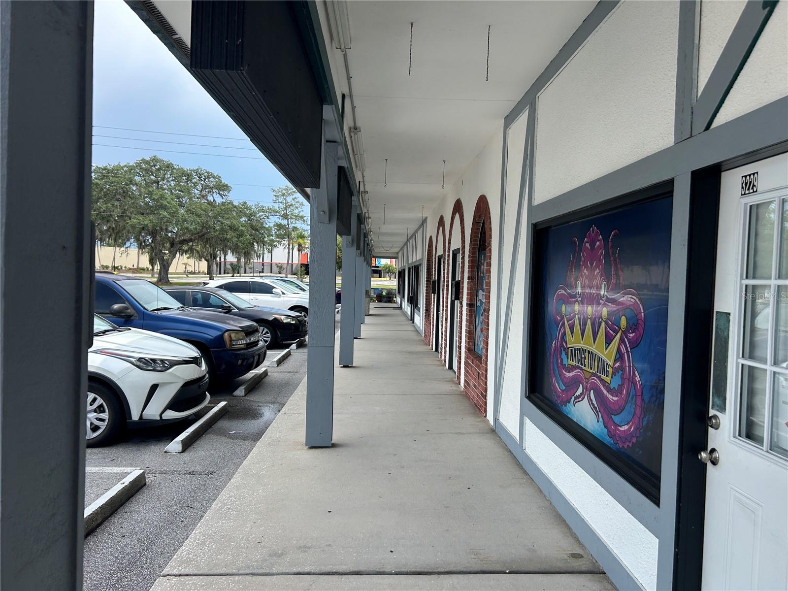 Image 3 of 4 For 3329 Silver Springs Boulevard