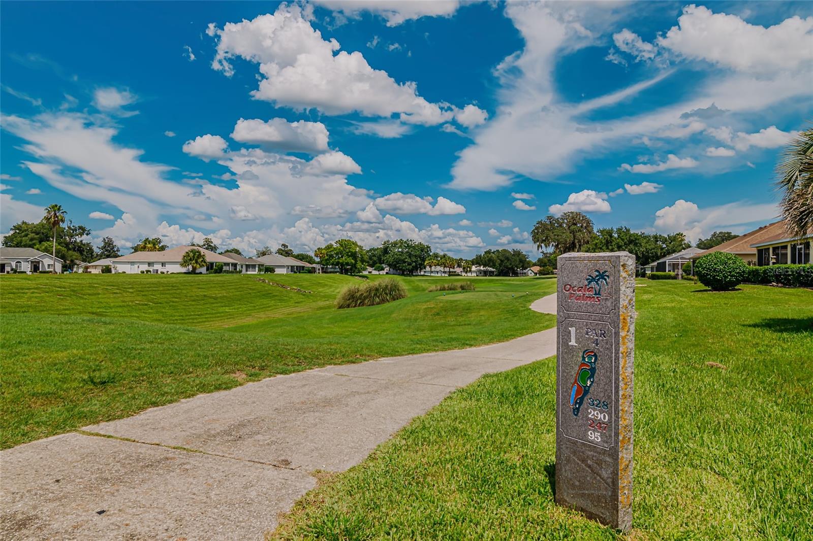 Listing photo id 10 for 2031 50th Circle