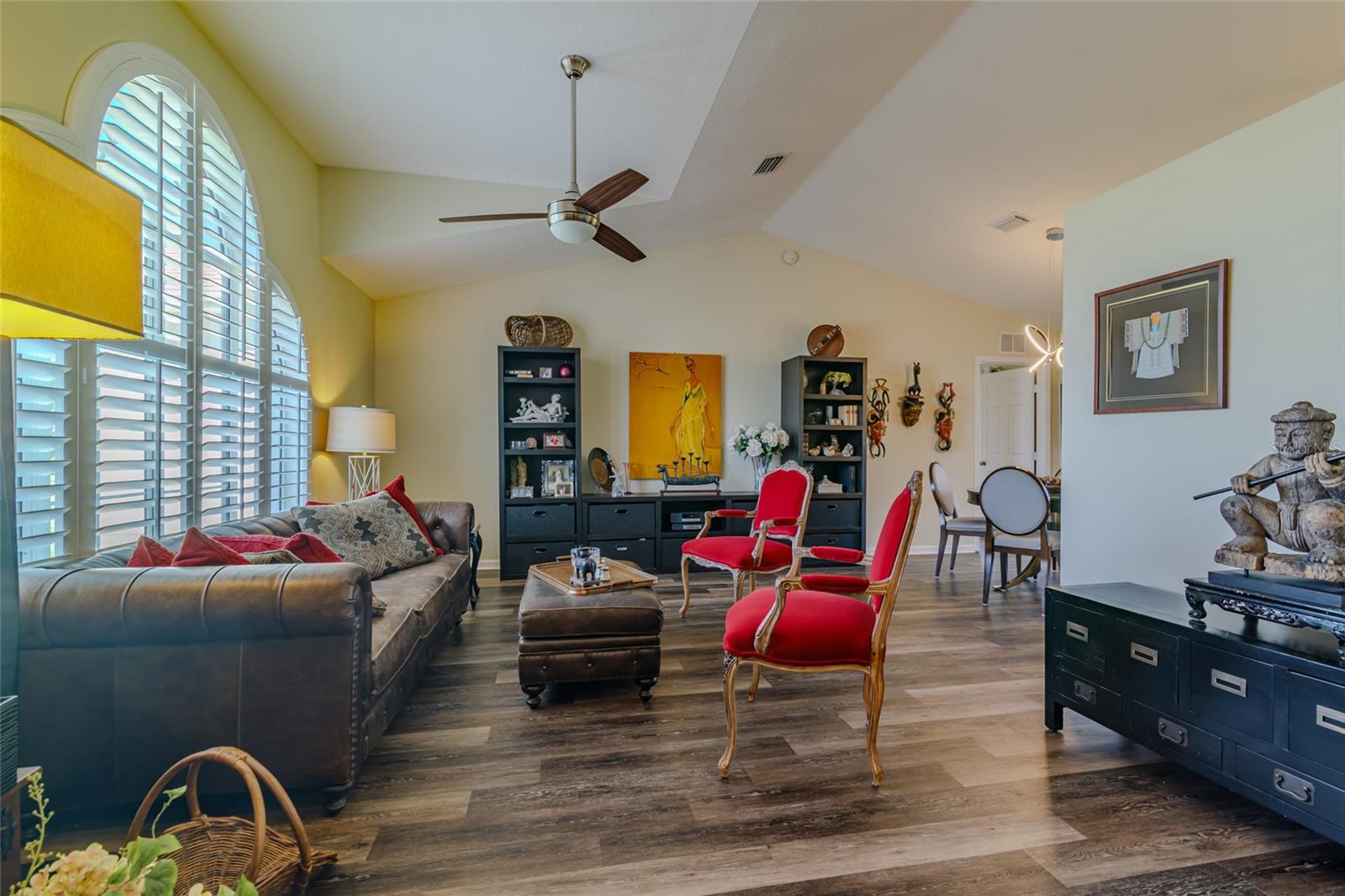 Listing photo id 20 for 2031 50th Circle