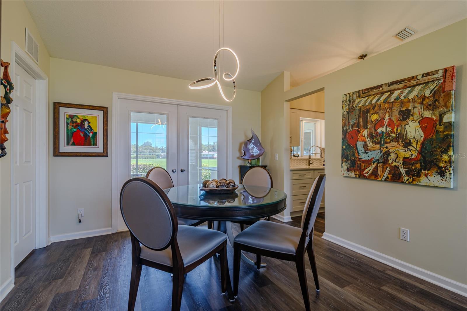 Listing photo id 25 for 2031 50th Circle