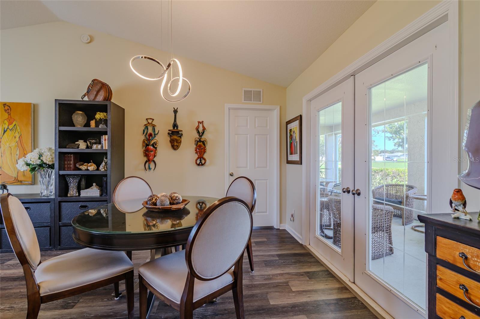 Listing photo id 27 for 2031 50th Circle