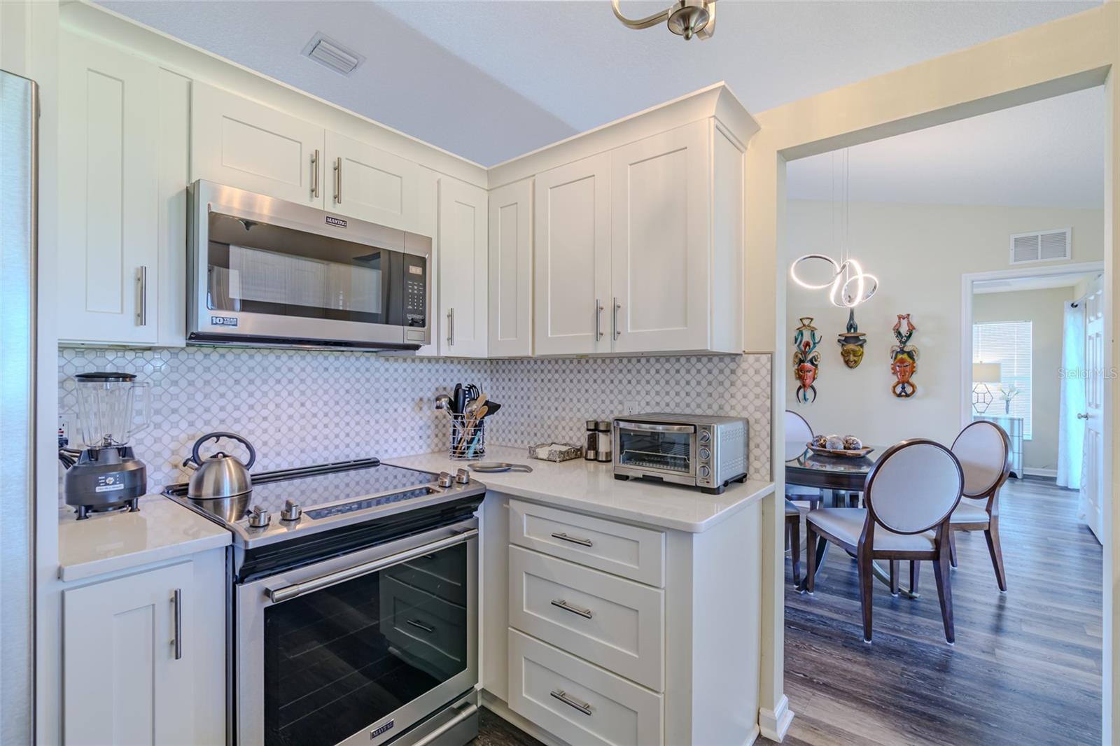 Listing photo id 32 for 2031 50th Circle