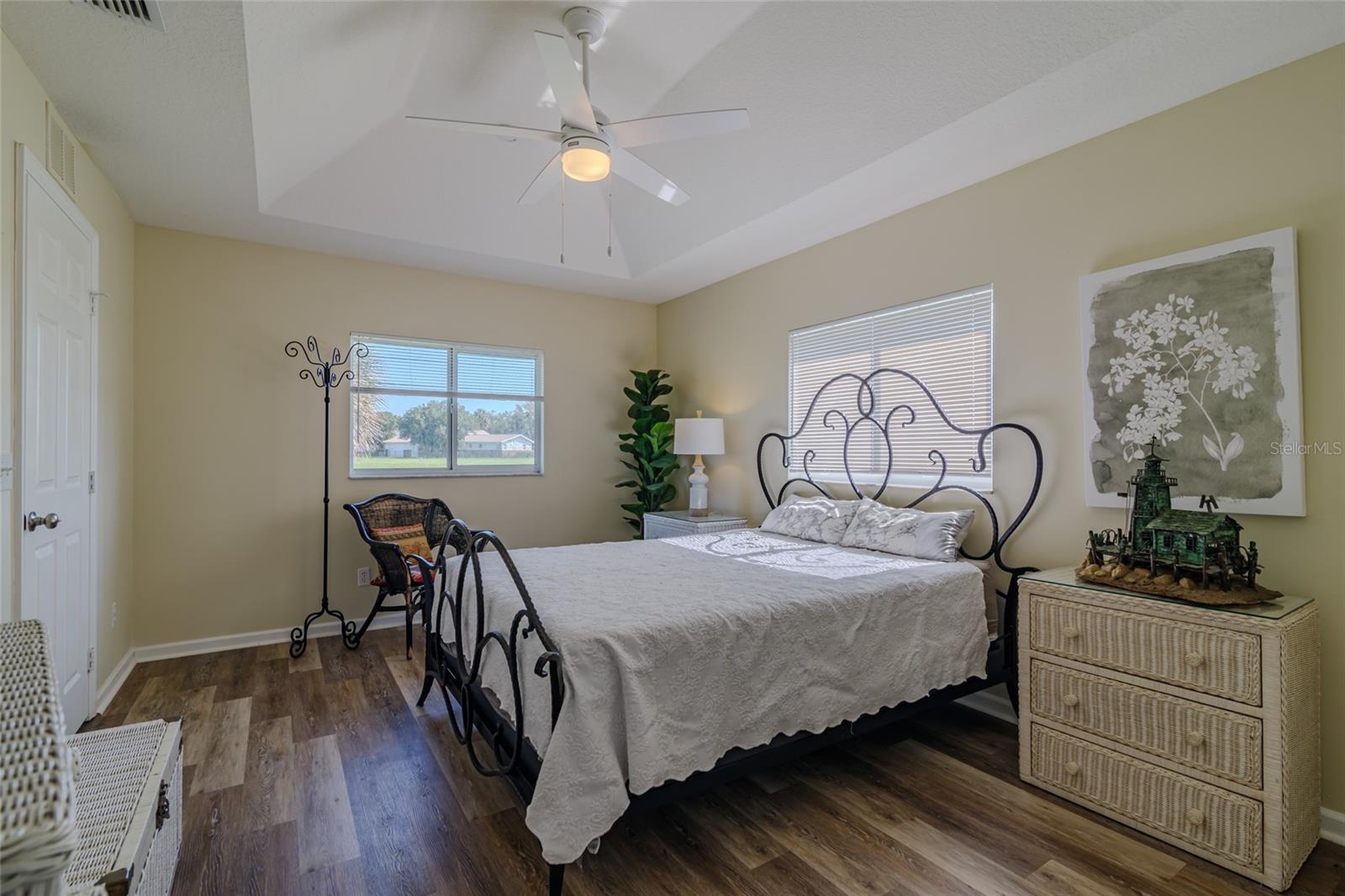 Listing photo id 40 for 2031 50th Circle