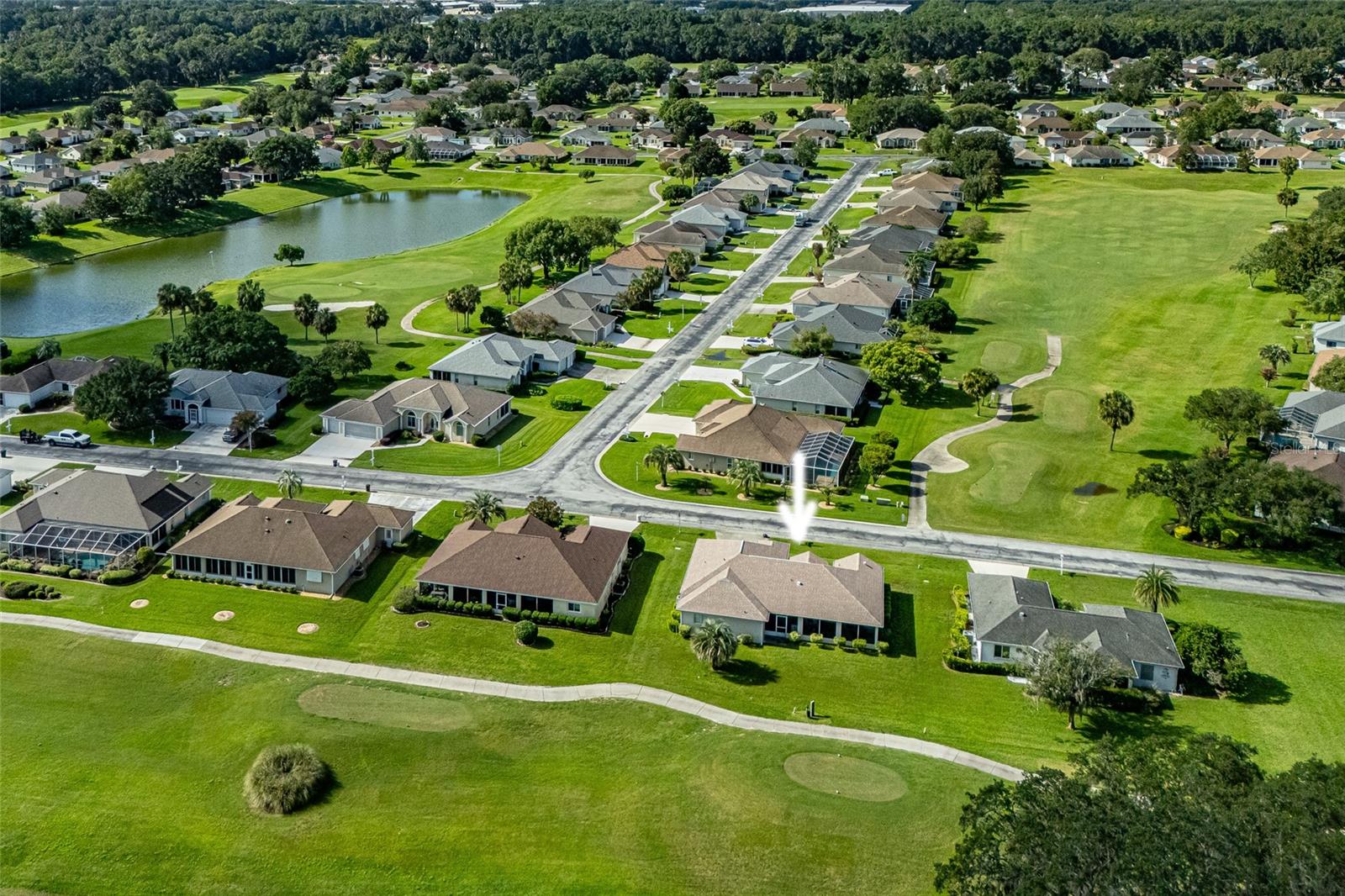 Listing photo id 3 for 2031 50th Circle