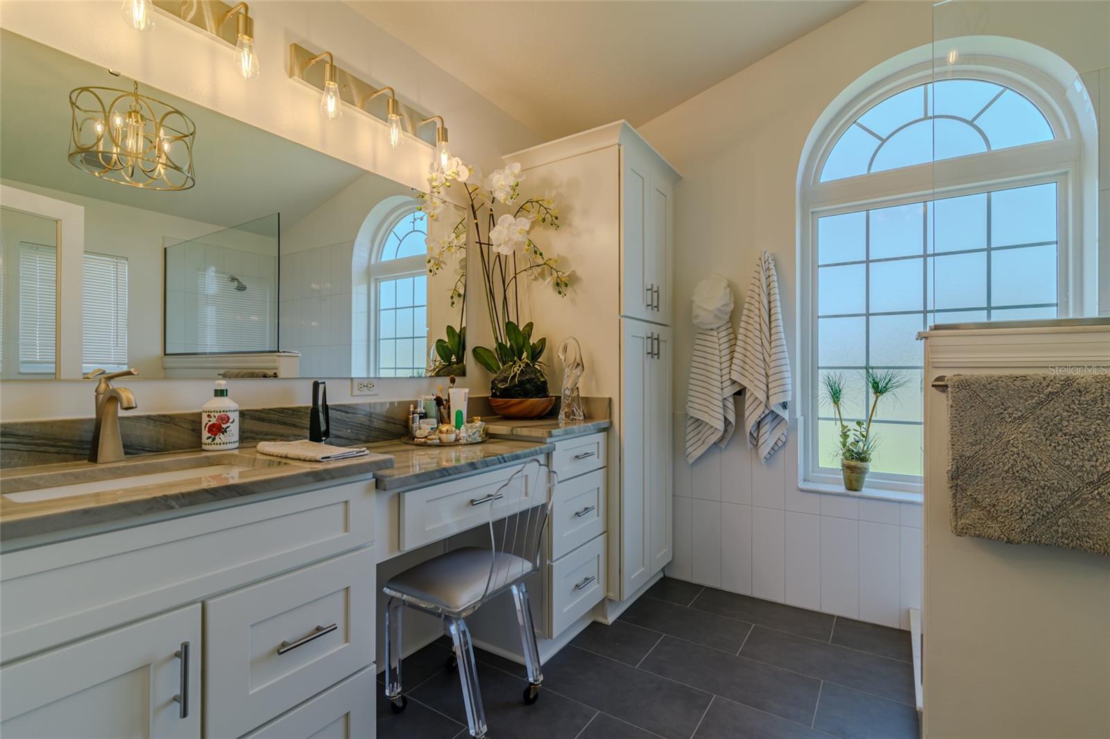 Listing photo id 49 for 2031 50th Circle
