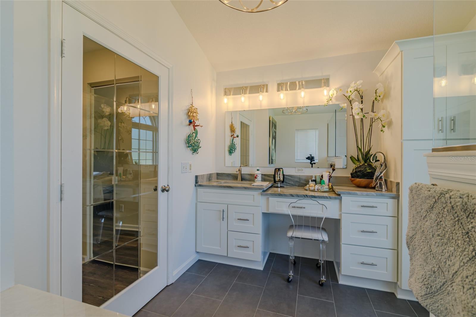 Listing photo id 54 for 2031 50th Circle