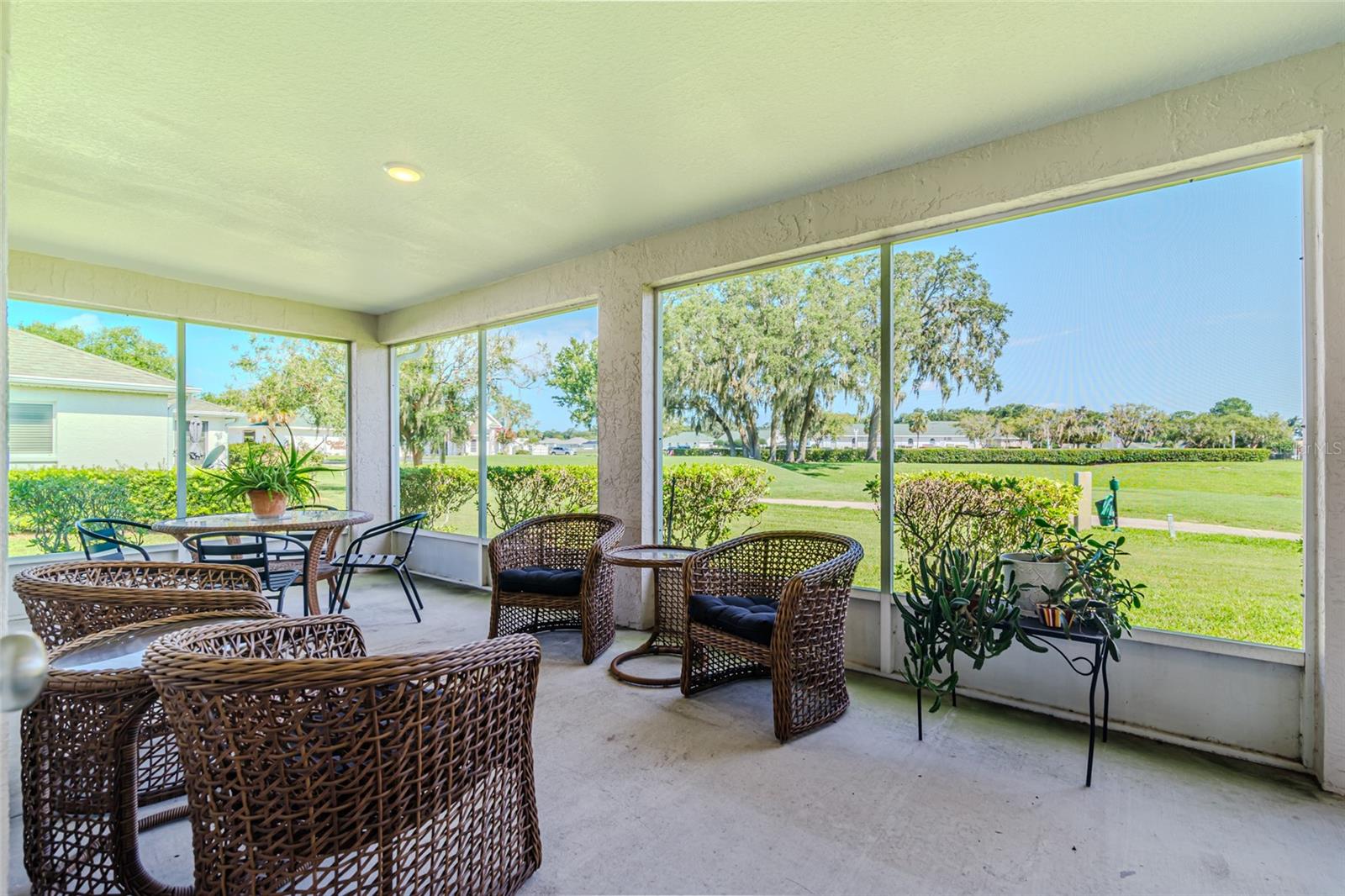 Listing photo id 55 for 2031 50th Circle