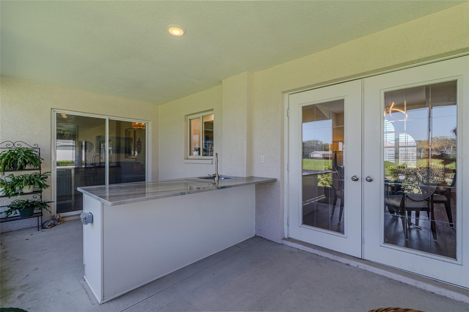 Listing photo id 58 for 2031 50th Circle