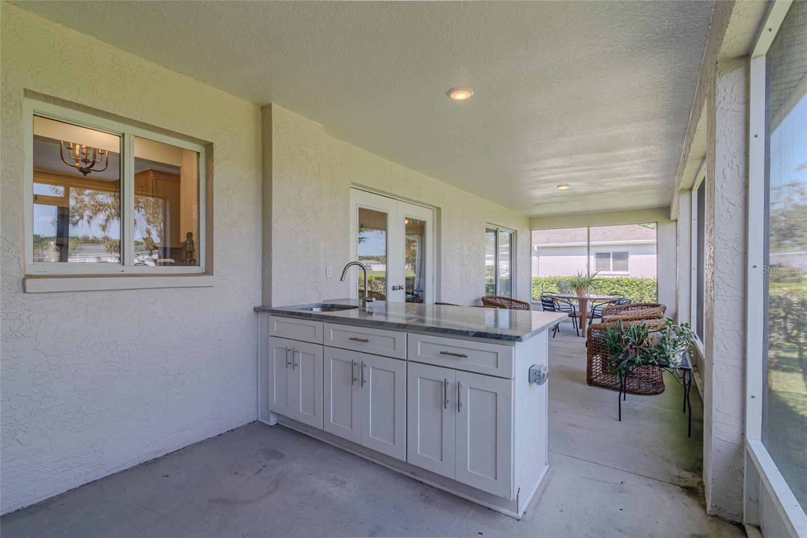 Listing photo id 60 for 2031 50th Circle