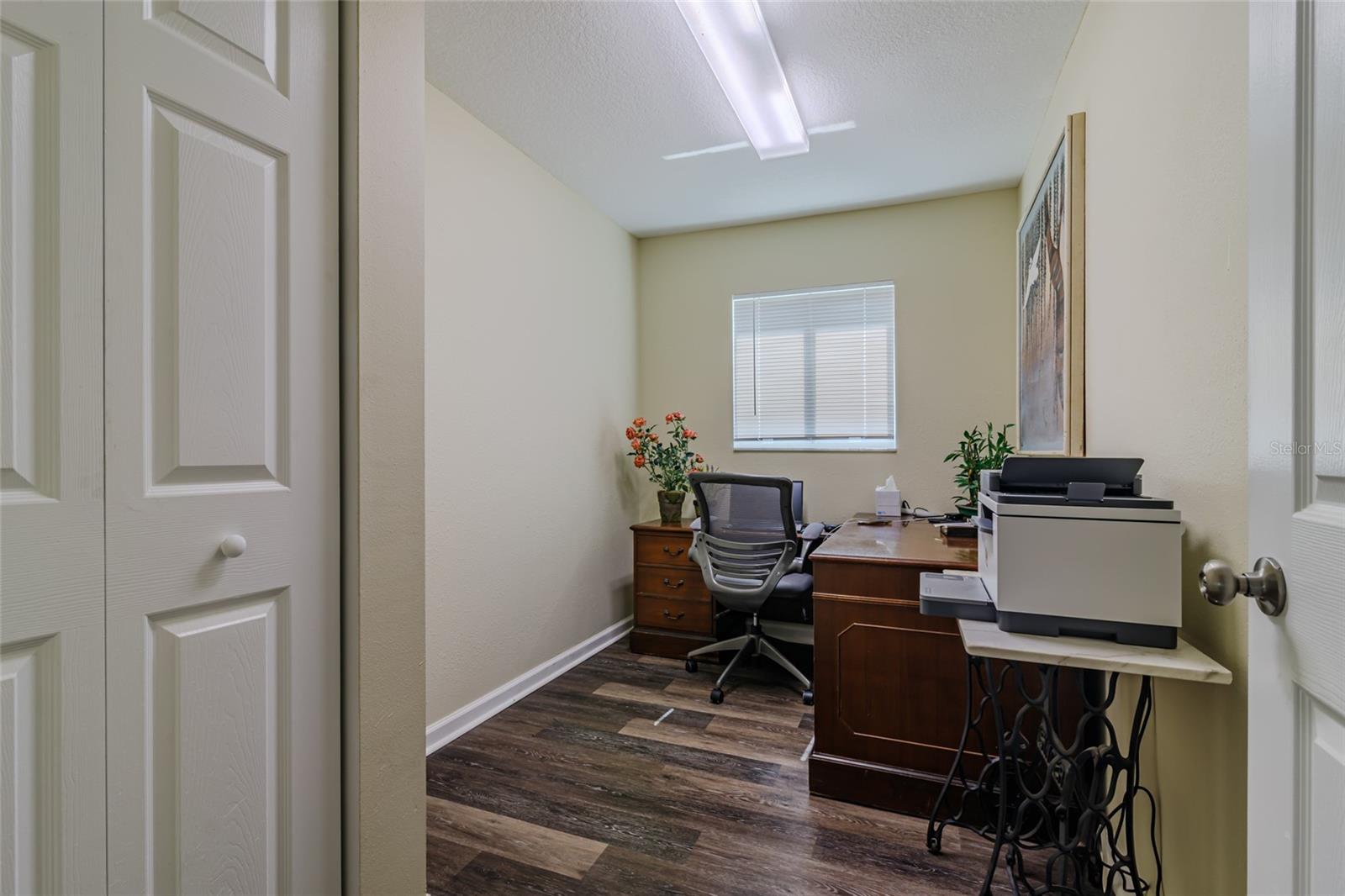 Listing photo id 61 for 2031 50th Circle