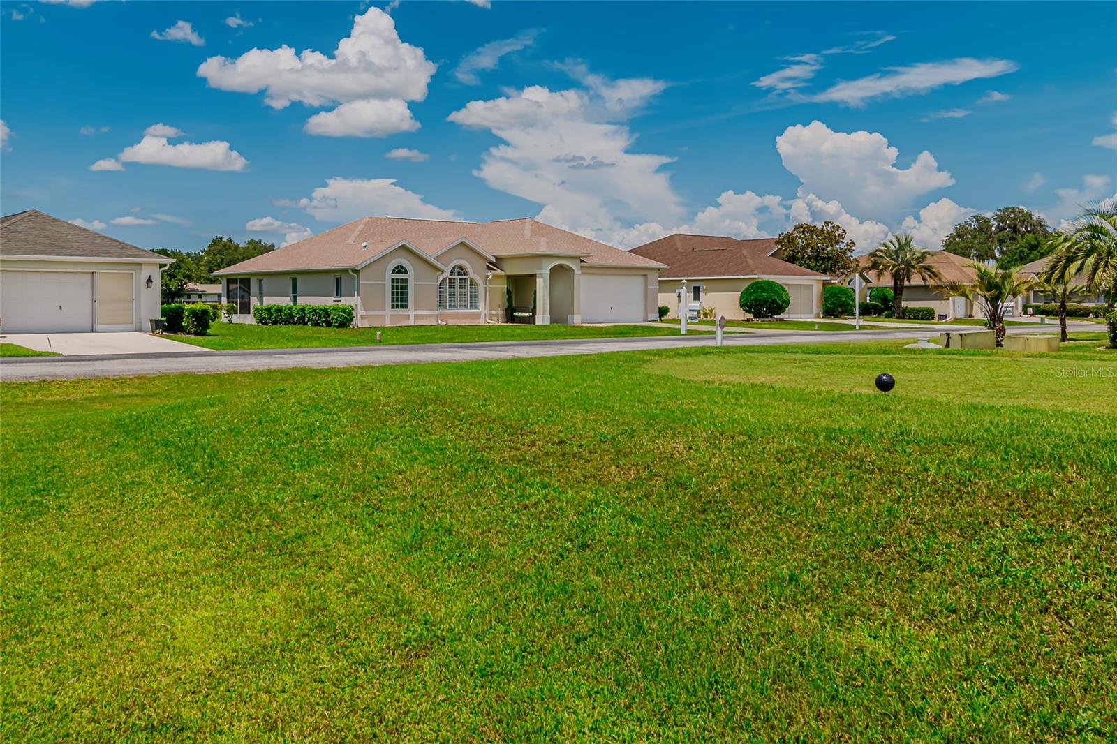 Listing photo id 6 for 2031 50th Circle