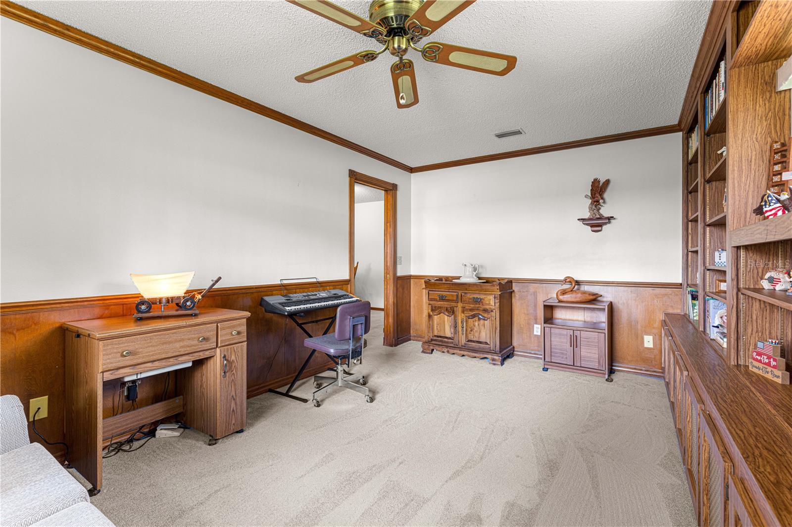 Image 22 of 41 For 8530 92nd Street D