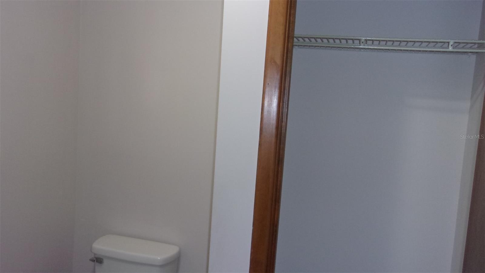 Listing photo id 16 for 10015 90th Court