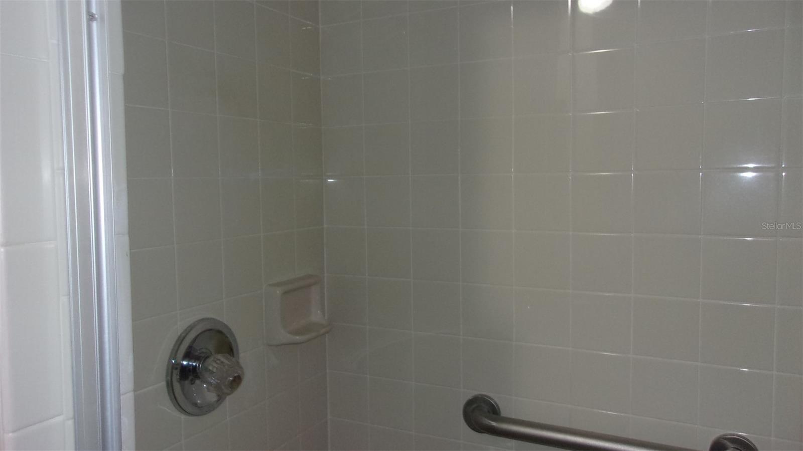 Listing photo id 21 for 10015 90th Court