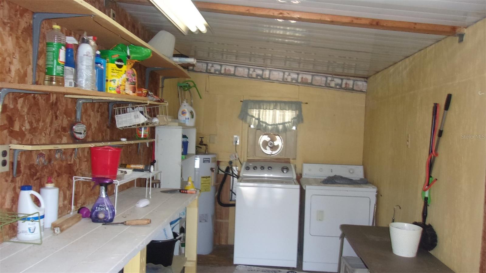 Listing photo id 26 for 10015 90th Court