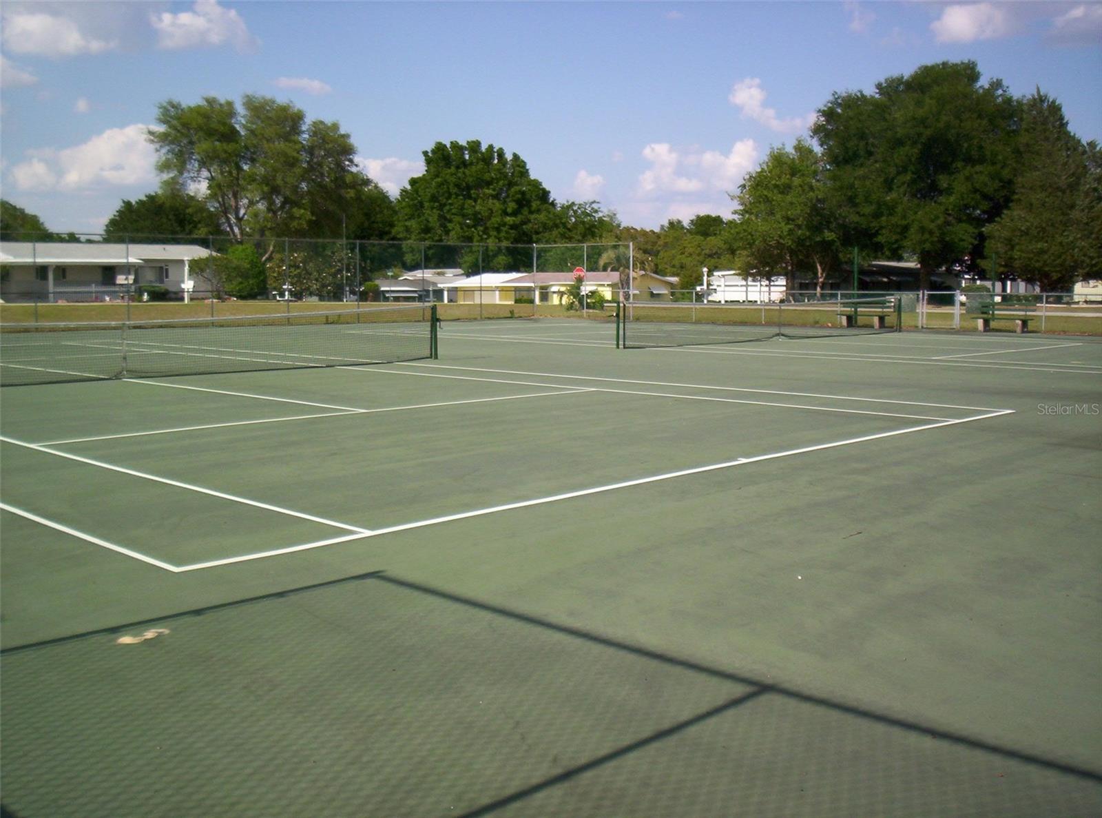 Listing photo id 38 for 10015 90th Court