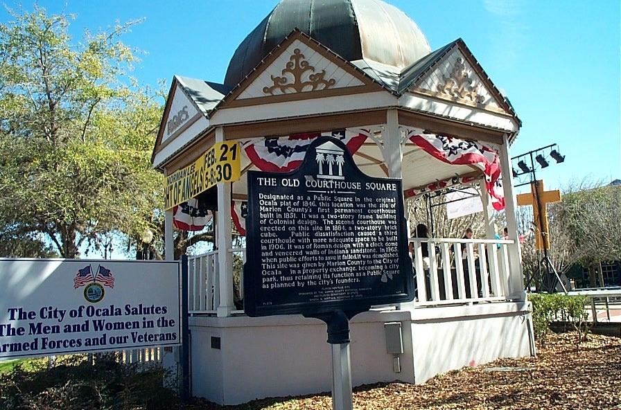 Listing photo id 44 for 10015 90th Court