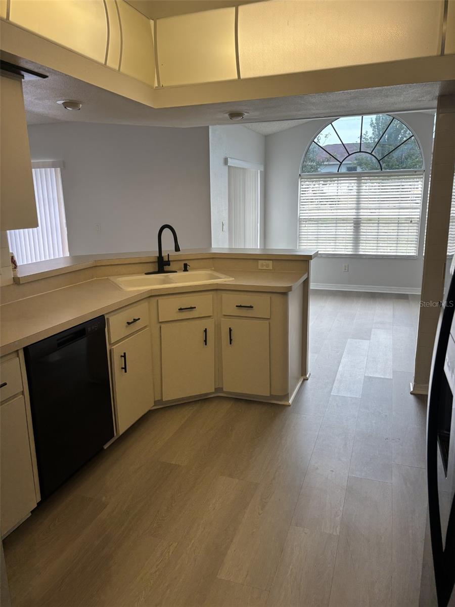 Image 22 of 43 For 15520 23rd Court Road