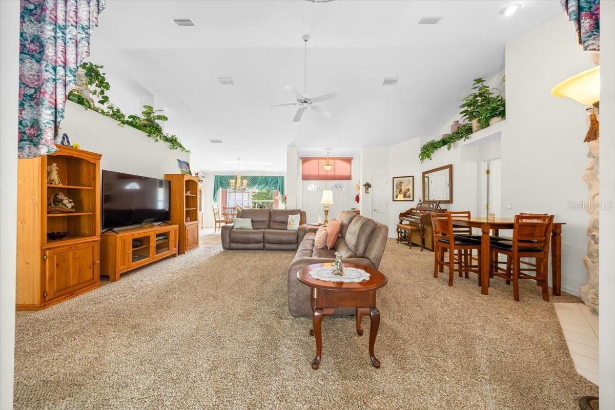Image 5 of 41 For 8761 52nd Court