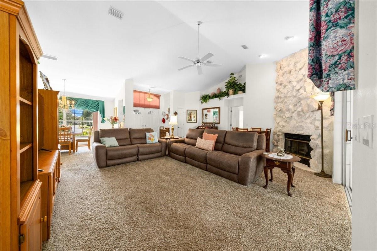 Image 8 of 41 For 8761 52nd Court