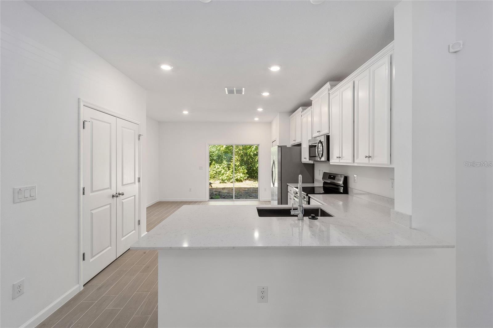 Image 4 of 11 For 3409 34th Ave Circle 5