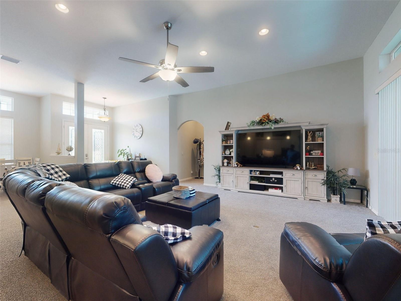Image 6 of 99 For 5536 Aurora Drive
