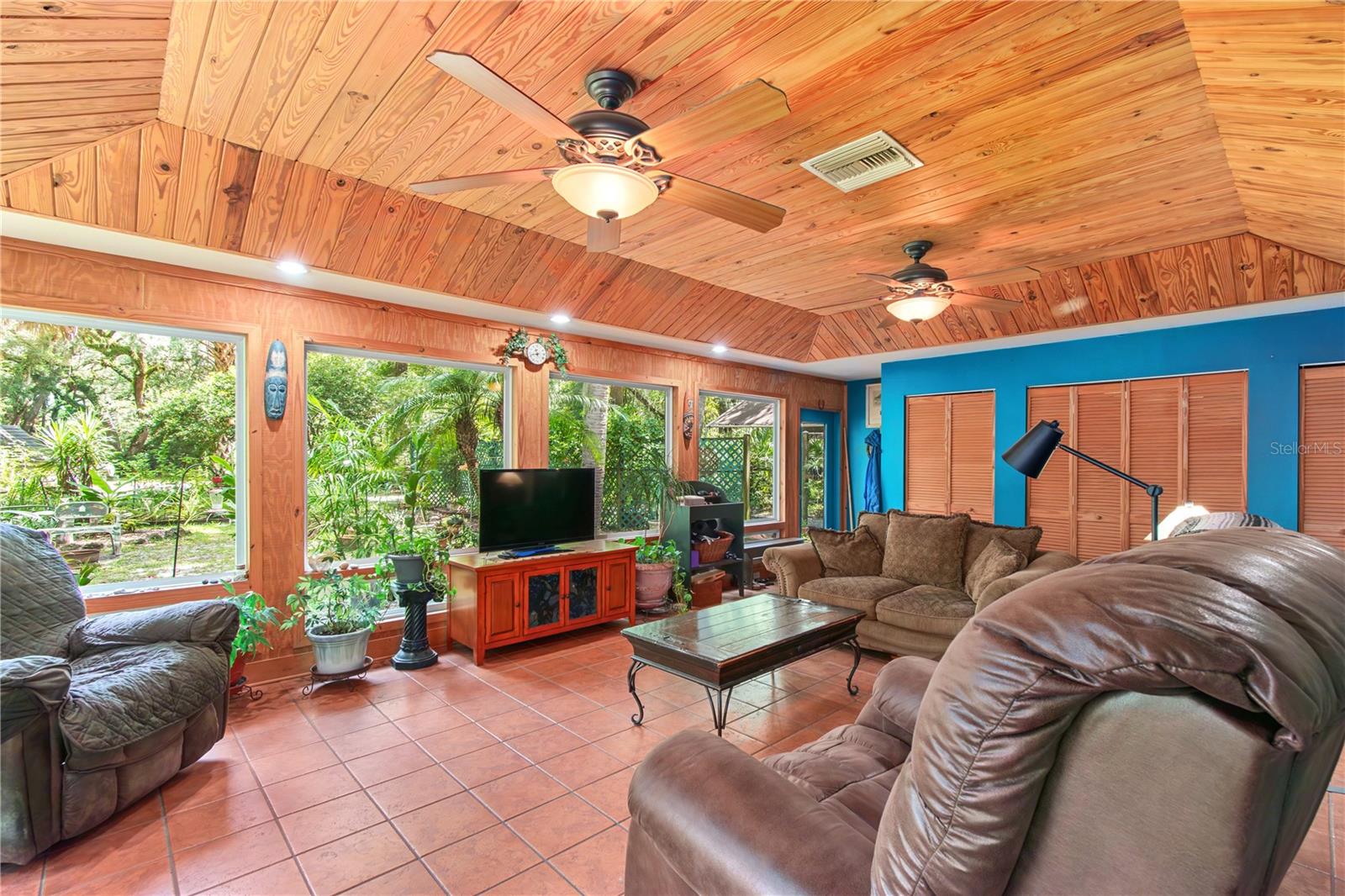 Image 15 of 62 For 17840 45th Avenue Road