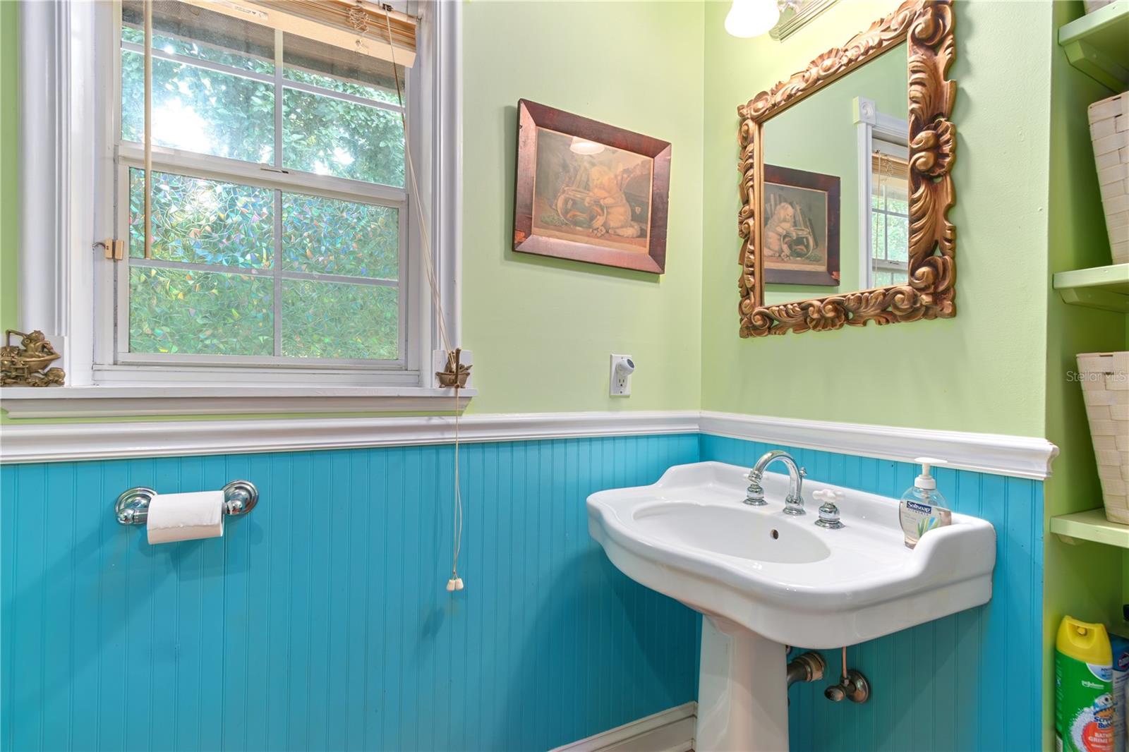 Image 32 of 62 For 17840 45th Avenue Road