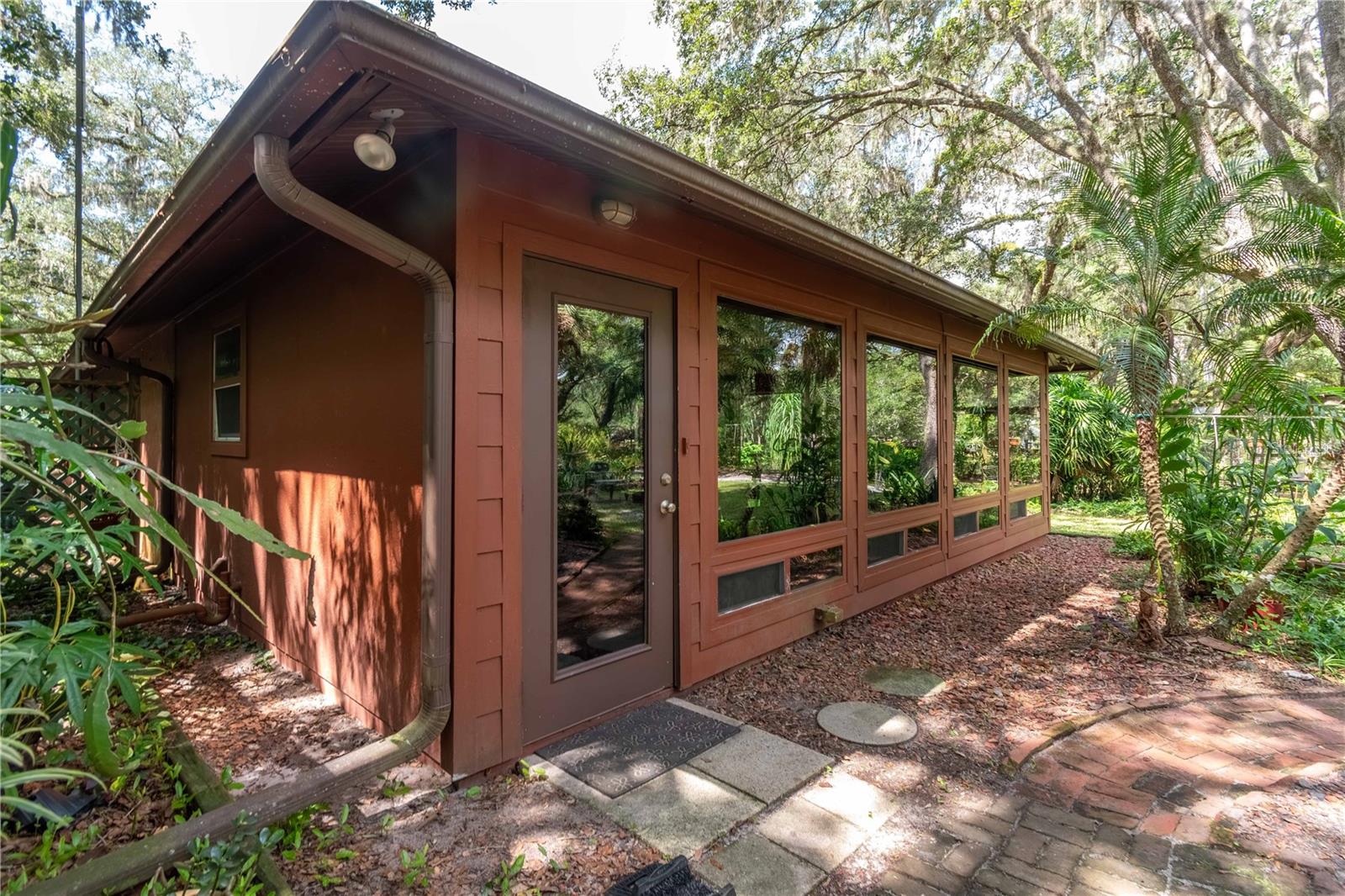 Image 4 of 62 For 17840 45th Avenue Road