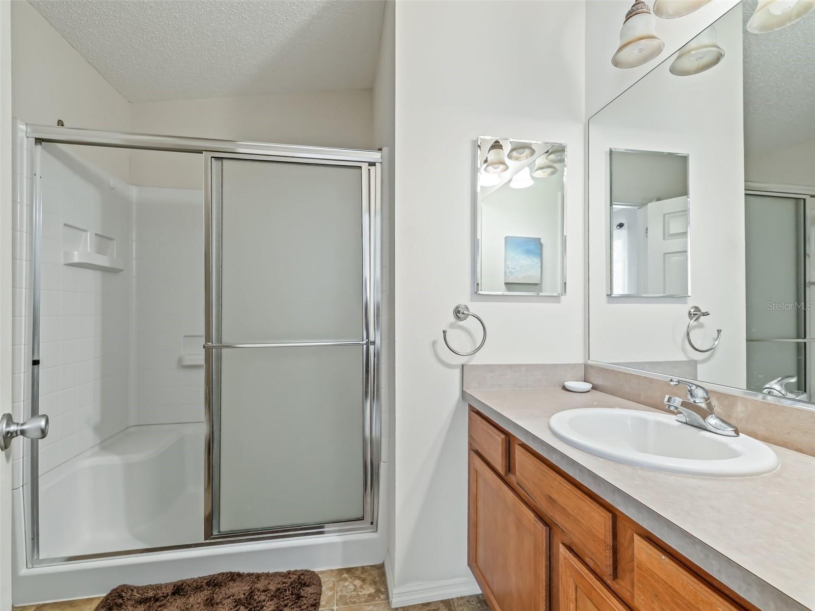 Image 17 of 22 For 1322 Hollyberry Place