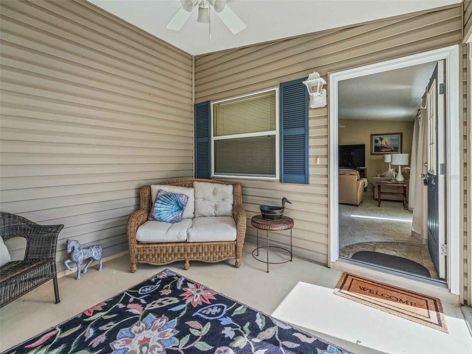 Image 4 of 22 For 1322 Hollyberry Place