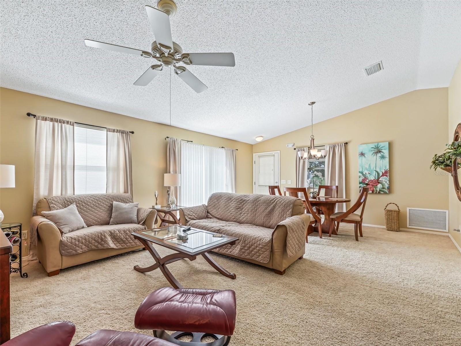 Image 9 of 22 For 1322 Hollyberry Place