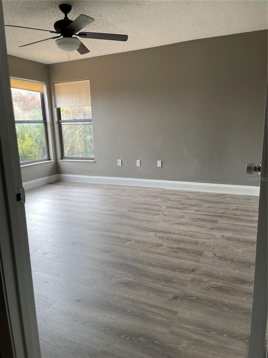Image 27 of 32 For 3106 Semoran Boulevard 4