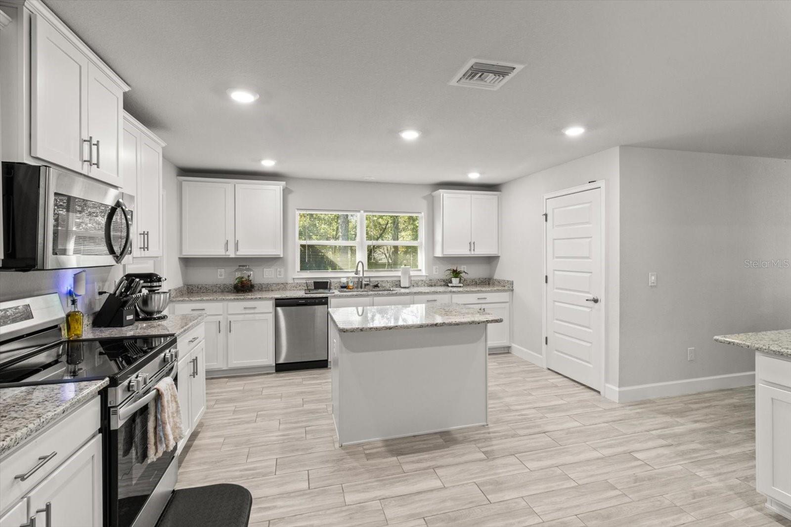 Image 12 of 40 For 5412 Mallows Circle
